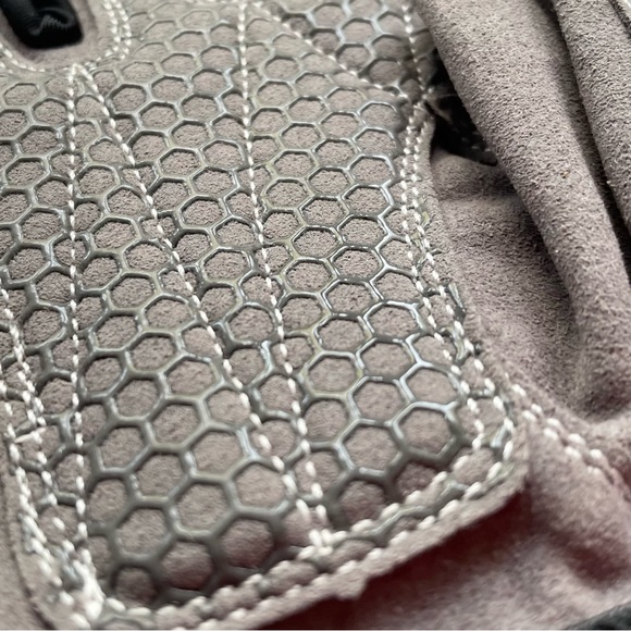 NEW Workout Half Finger Gloves M Trideer Gym Weights Cycling - Picture 4 of 9